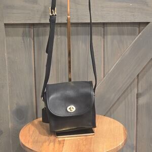 Vintage Coach Emmie #9018